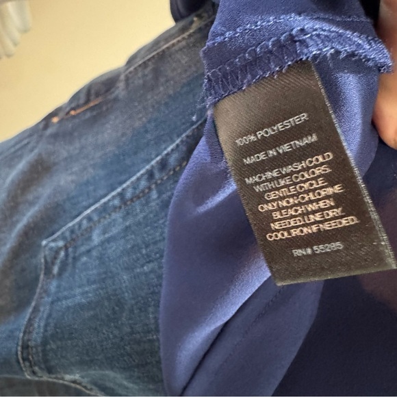 Express flowy chiffon lace up cold shoulder flutter sleeve top ❤️ - Picture 6 of 7